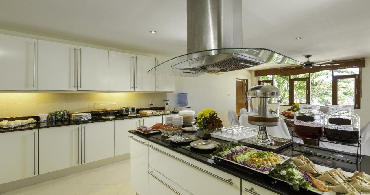 Villa Yoosook Patong Екстериор снимка